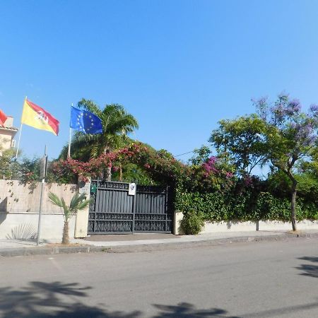 פיומפרדו די סיציליה Villa Delle Vacanze מראה חיצוני תמונה