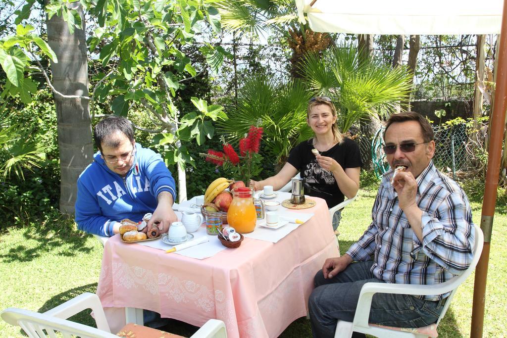פיומפרדו די סיציליה Villa Delle Vacanze מראה חיצוני תמונה
