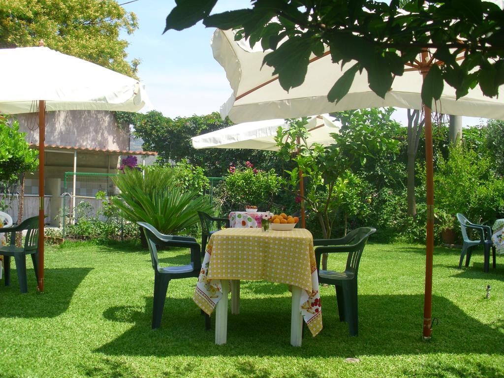 פיומפרדו די סיציליה Villa Delle Vacanze מראה חיצוני תמונה