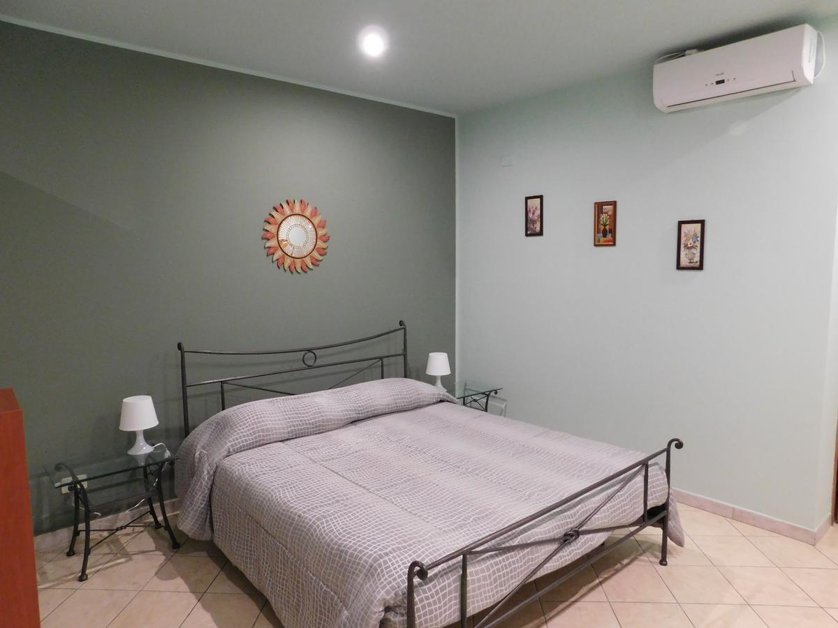פיומפרדו די סיציליה Villa Delle Vacanze מראה חיצוני תמונה