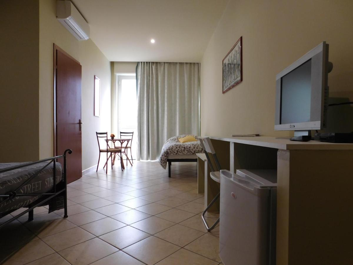 פיומפרדו די סיציליה Villa Delle Vacanze מראה חיצוני תמונה